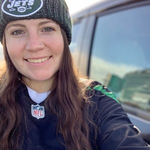 Meet your Posher, Kayley